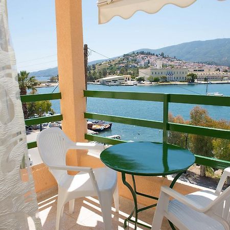 Matrona Apartments Poros Town ภายนอก รูปภาพ
