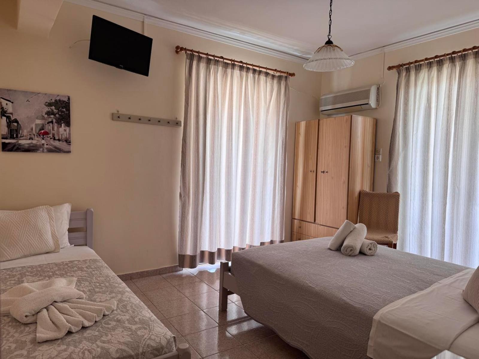 Matrona Apartments Poros Town ภายนอก รูปภาพ
