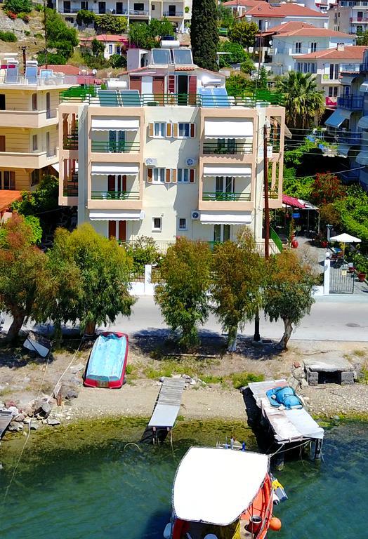 Matrona Apartments Poros Town ภายนอก รูปภาพ