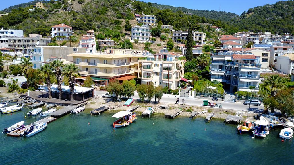 Matrona Apartments Poros Town ภายนอก รูปภาพ